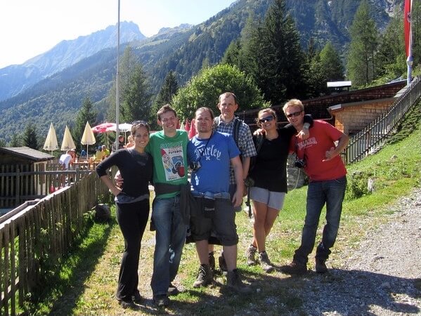 Bild av delar av vår grupp på utflykt i bergen ovanför Innsbruck