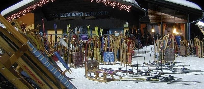 Bild av hur det kan se ut utanför en after-ski julfest på en utsikts restaurang vid Innsbruck